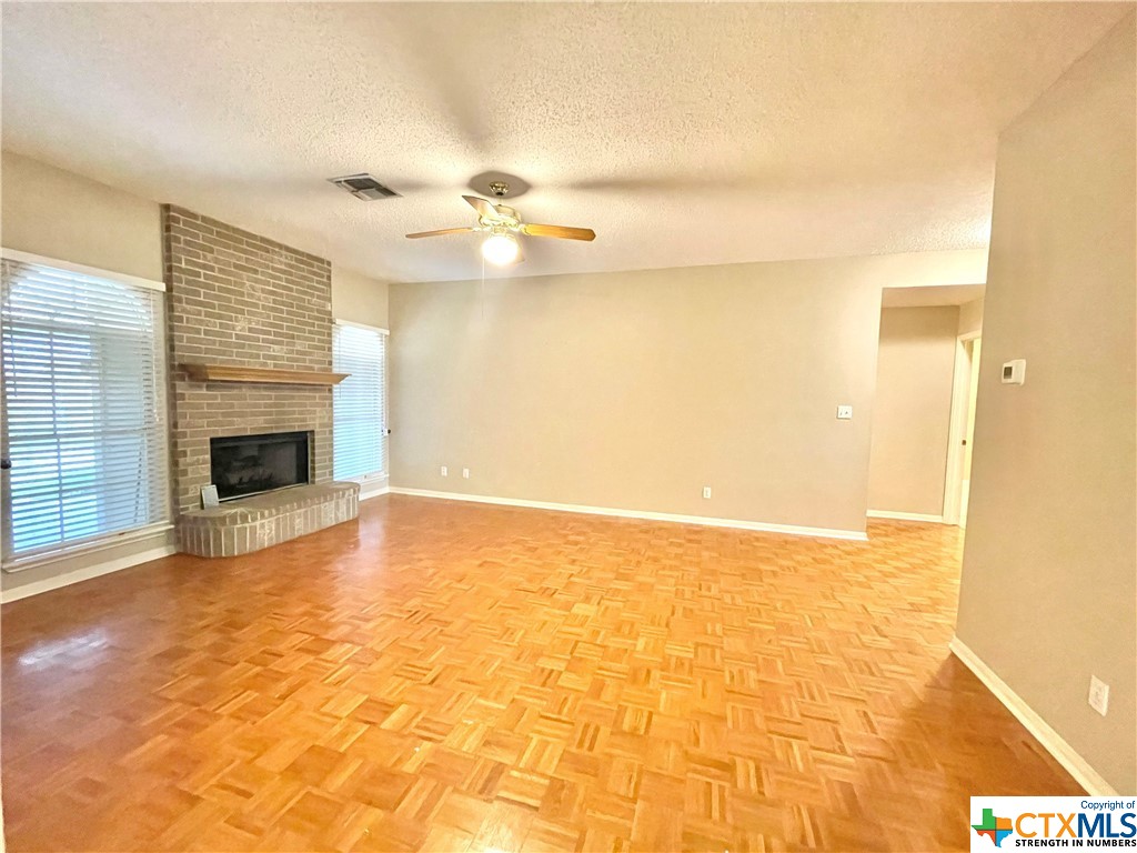 211 Spur Drive , Victoria, TX, 77904 | 468691 | Realty Texas LLC