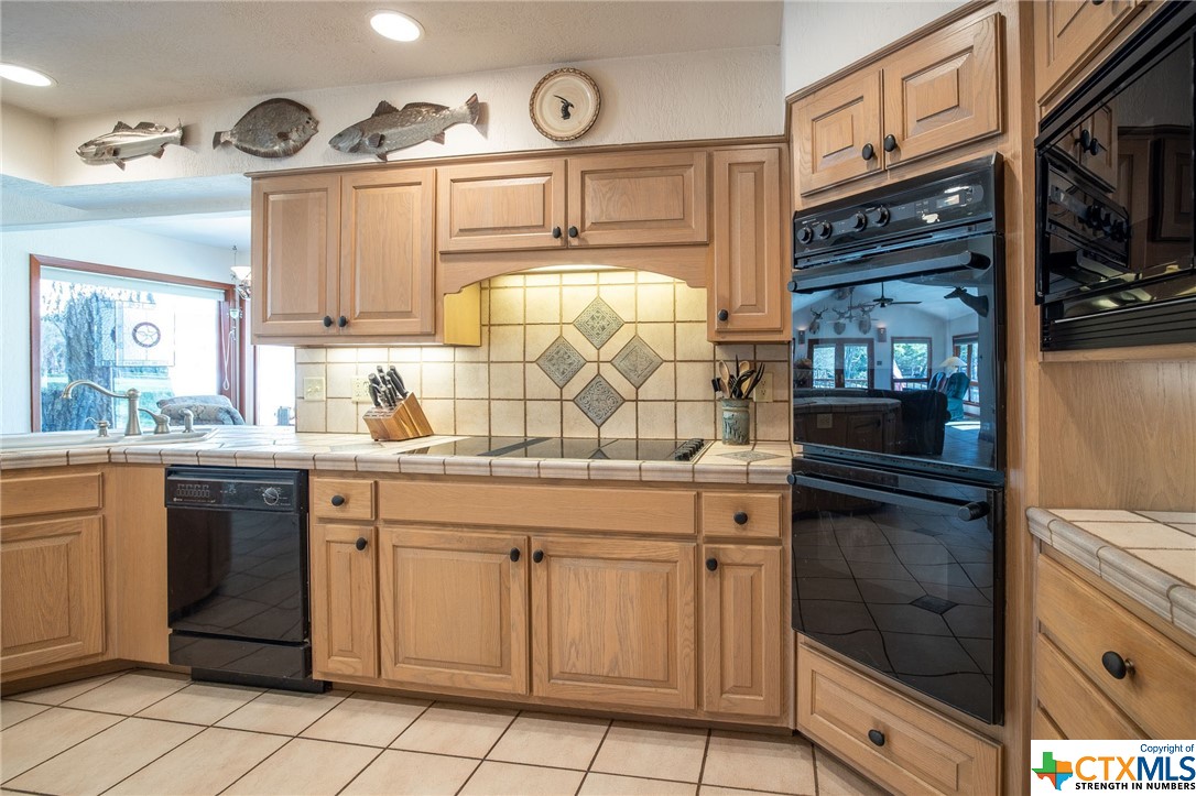 132 Rest Haven Street , McQueeney, TX, 78123 | 469149 | Realty Texas LLC