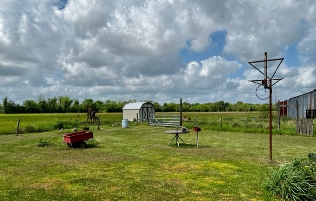 4041 County Road 2058 , Hull, TX, 77564 | 41111165 | Realty Texas LLC