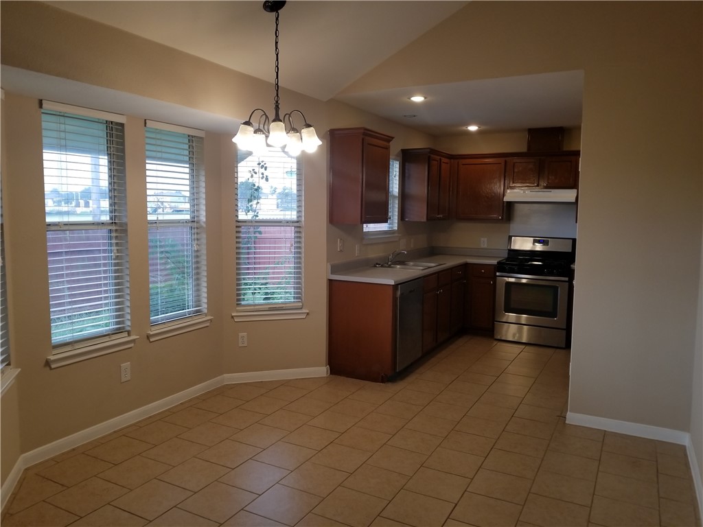 1704 Southcreek Drive 