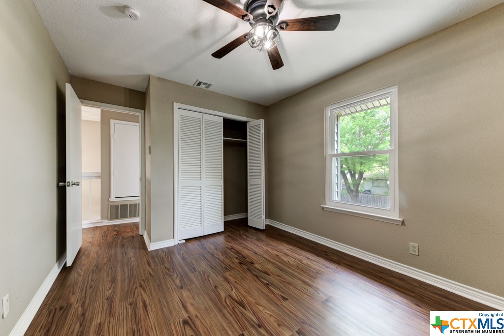 8319 Dawnwood Drive , San Antonio, TX, 78250 | 468733 | Realty Texas LLC