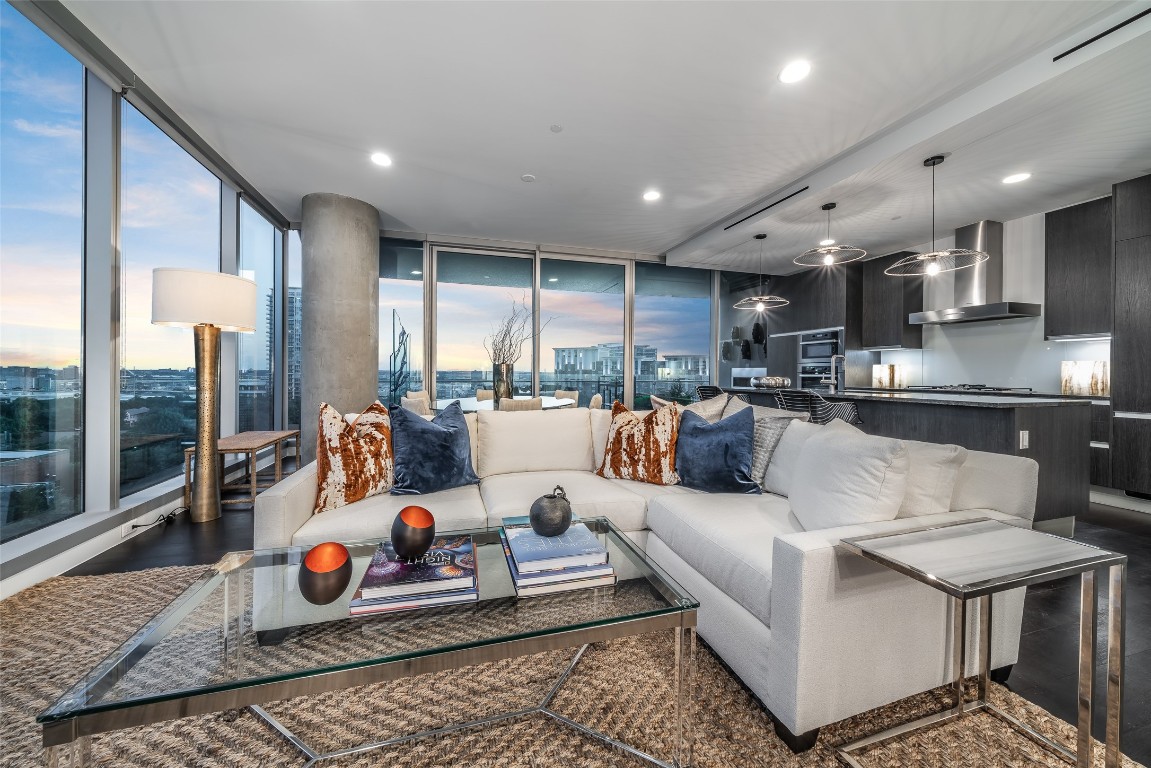 3130 N Harwood Street 701 , Dallas, TX, 75201 | 20026130 | Realty Texas LLC