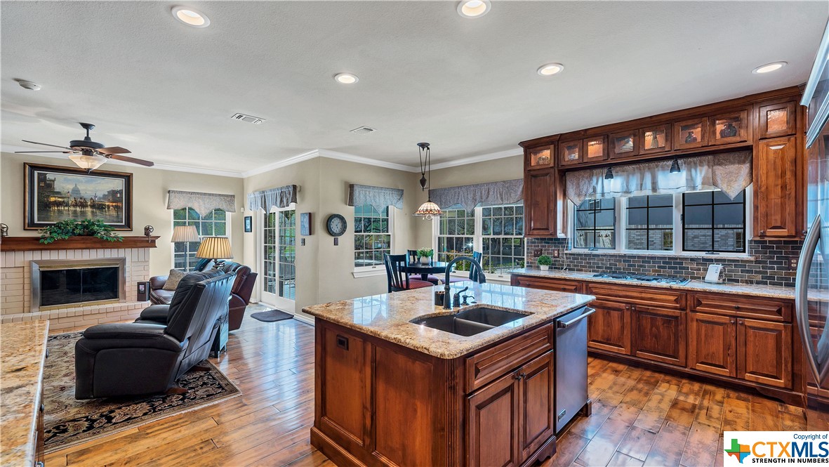 21440 Forest Waters Circle , Garden Ridge, TX, 78266 | 466368 | Realty Texas LLC