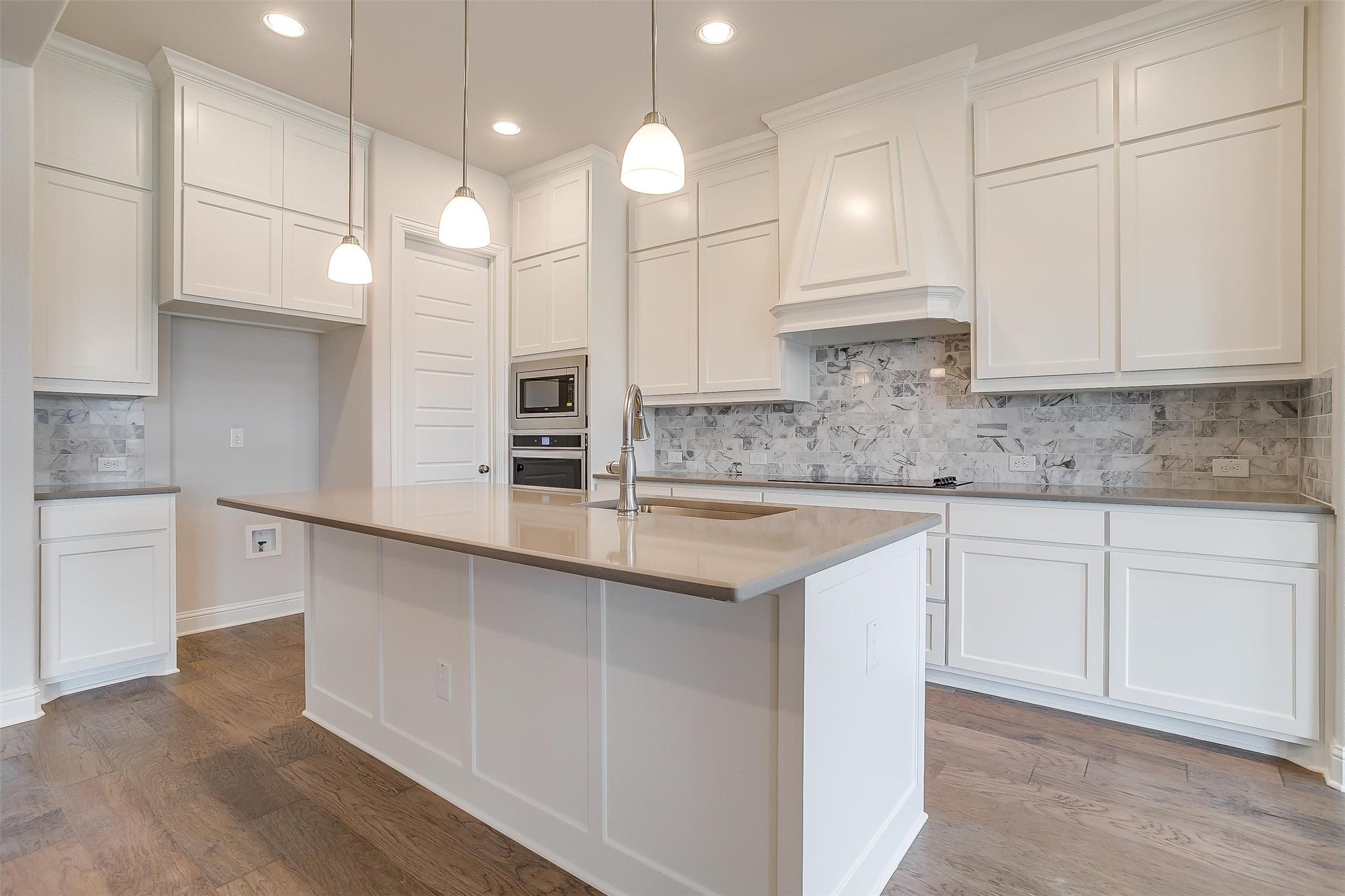 822 Summer Grove , Midlothian, TX, 76065 | 20037992 | Realty Texas LLC