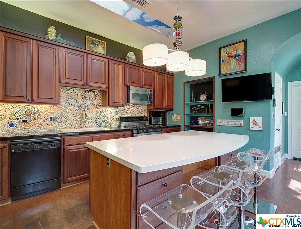 1001 Gruene Road , New Braunfels, TX, 78130 | 469533 | Realty Texas LLC