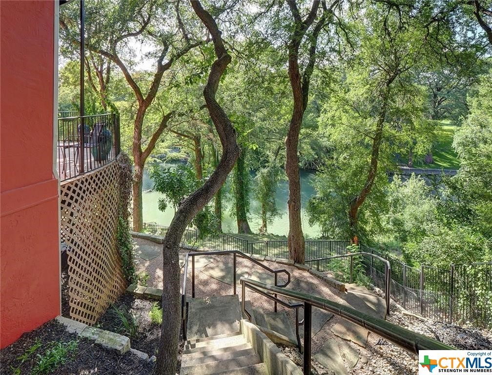 1001 Gruene Road , New Braunfels, TX, 78130 | 469533 | Realty Texas LLC