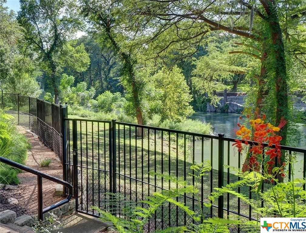 1001 Gruene Road , New Braunfels, TX, 78130 | 469533 | Realty Texas LLC