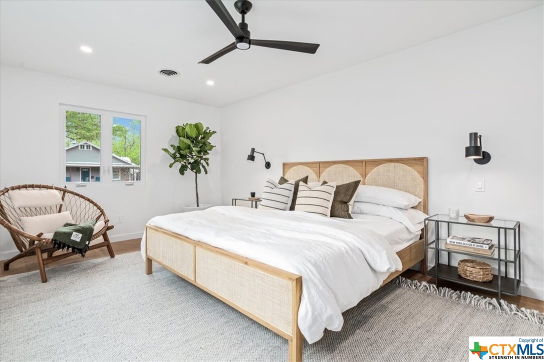 709 N Orange Street , OTHER, TX, 78624 | 469711 | Realty Texas LLC
