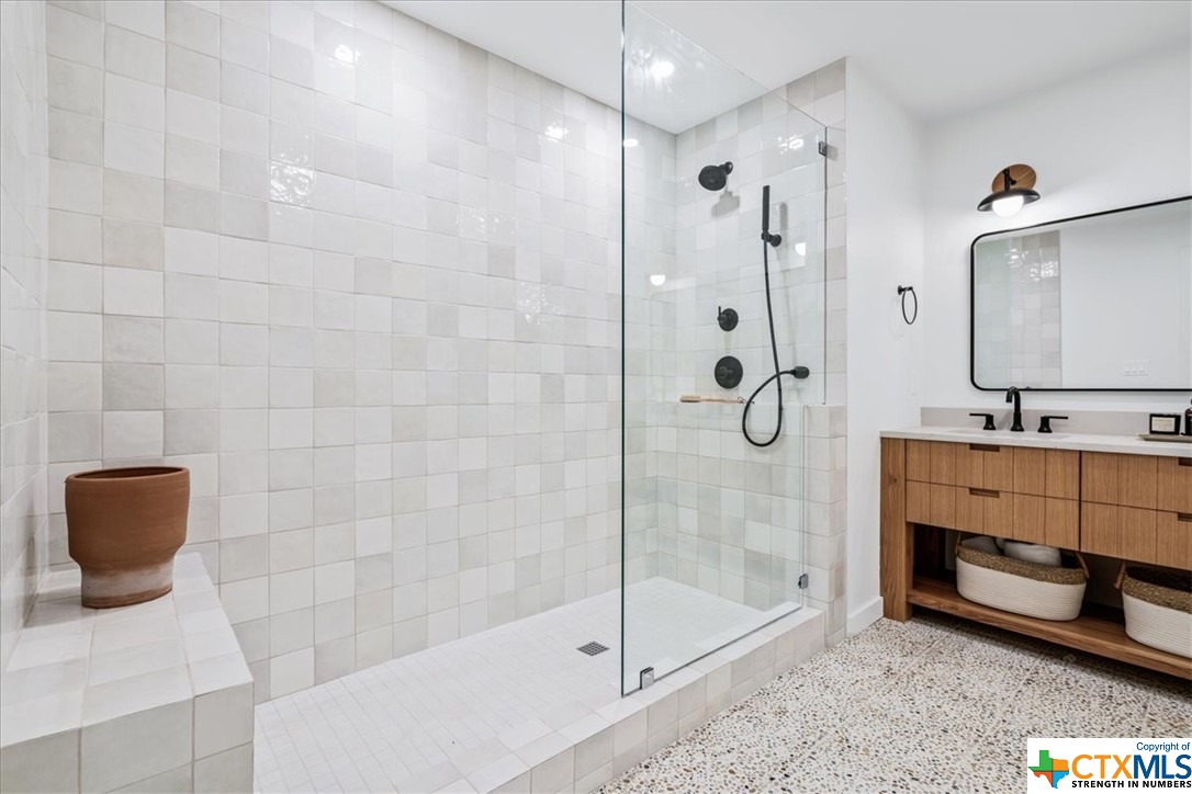 709 N Orange Street , OTHER, TX, 78624 | 469711 | Realty Texas LLC