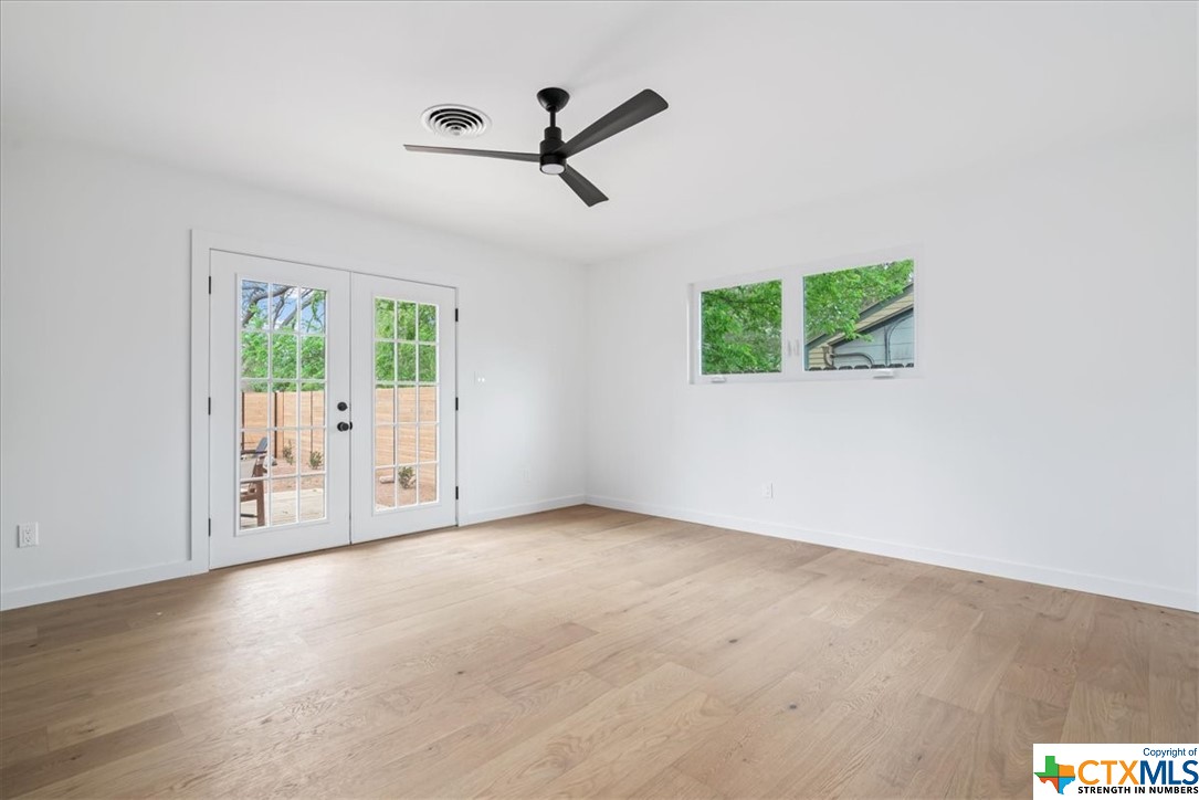 709 N Orange Street , OTHER, TX, 78624 | 469711 | Realty Texas LLC