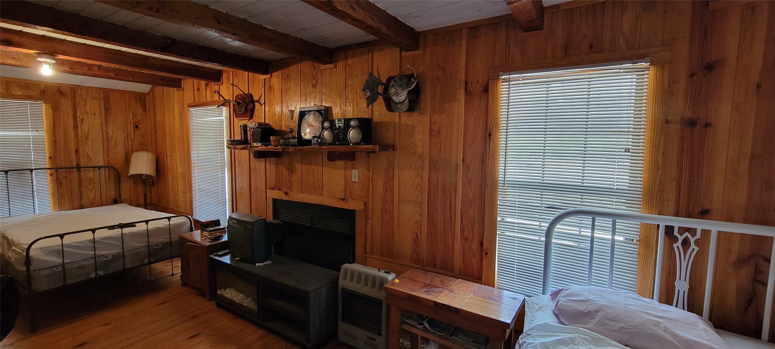 989 Cedar Ridge Road, Junction, TX, 76849 | 54009276 | Realty Texas LLC
