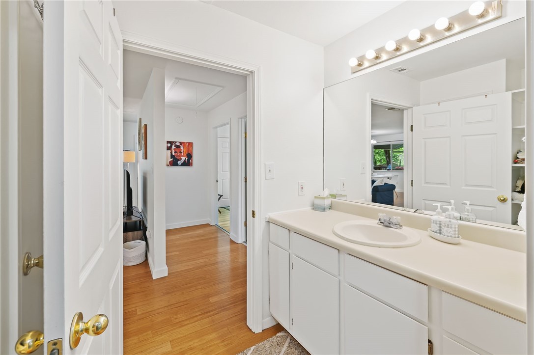 20501 Mcshepherd Cove