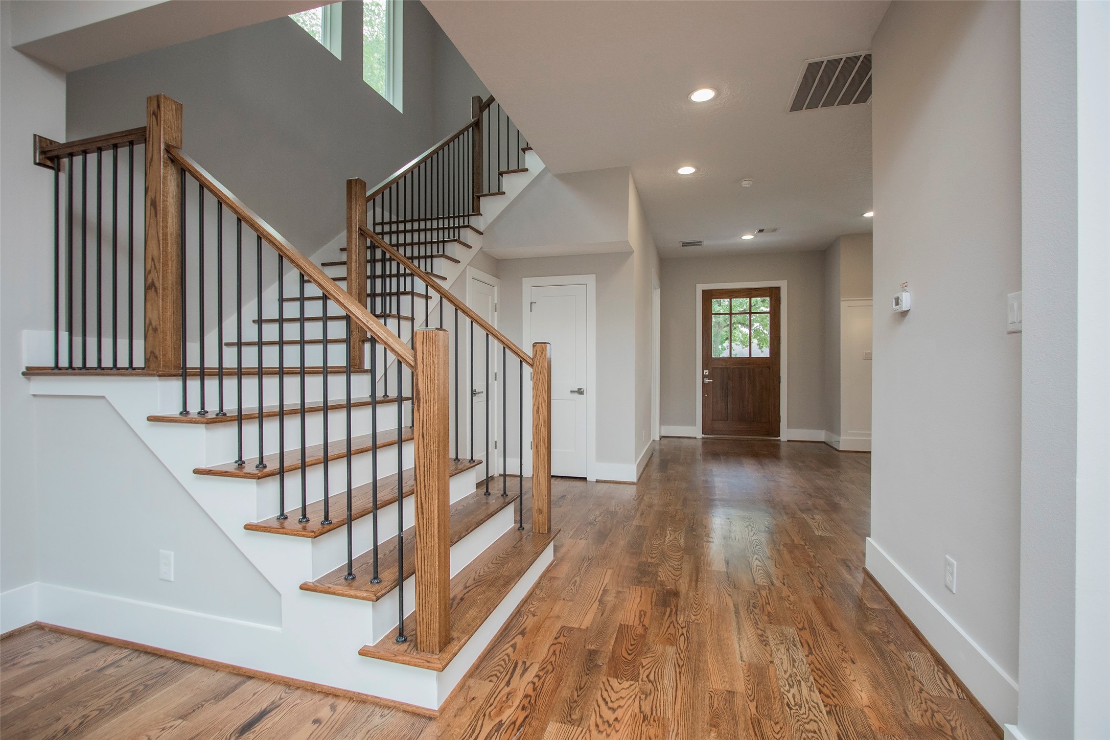 818 Fisher Street , Houston, TX, 77018 | 66760805 | Realty Texas LLC