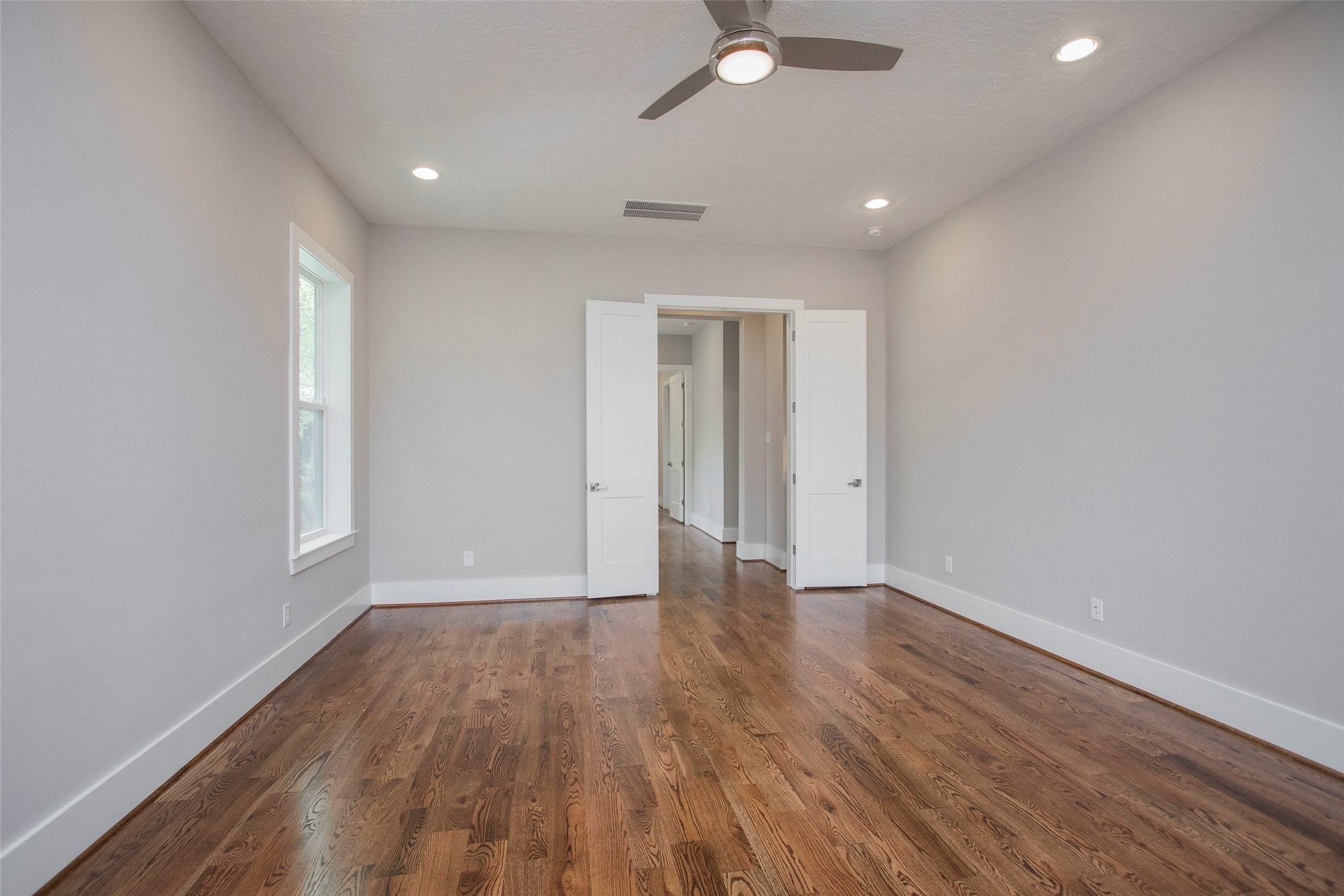 818 Fisher Street , Houston, TX, 77018 | 66760805 | Realty Texas LLC