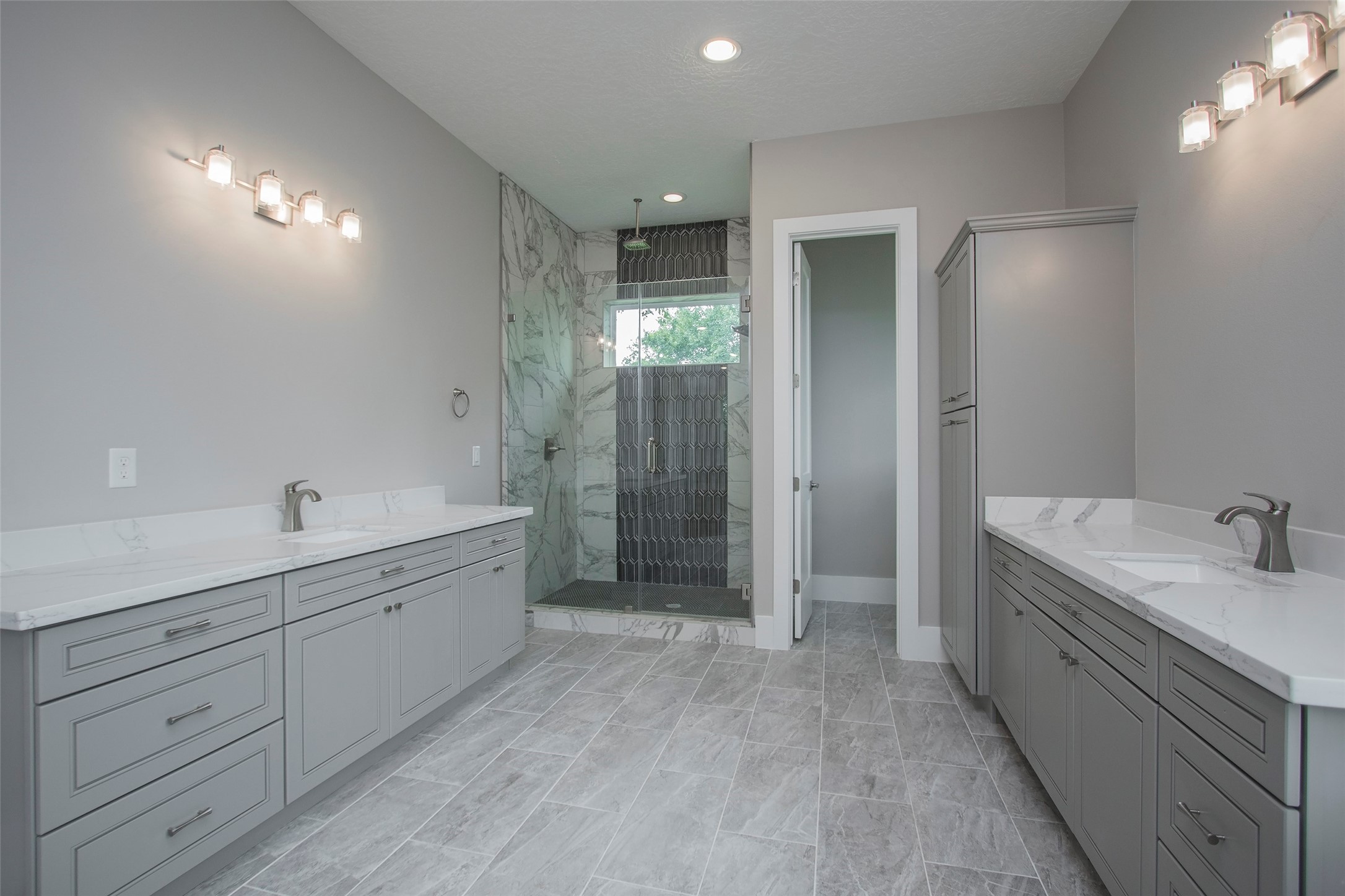 818 Fisher Street , Houston, TX, 77018 | 66760805 | Realty Texas LLC