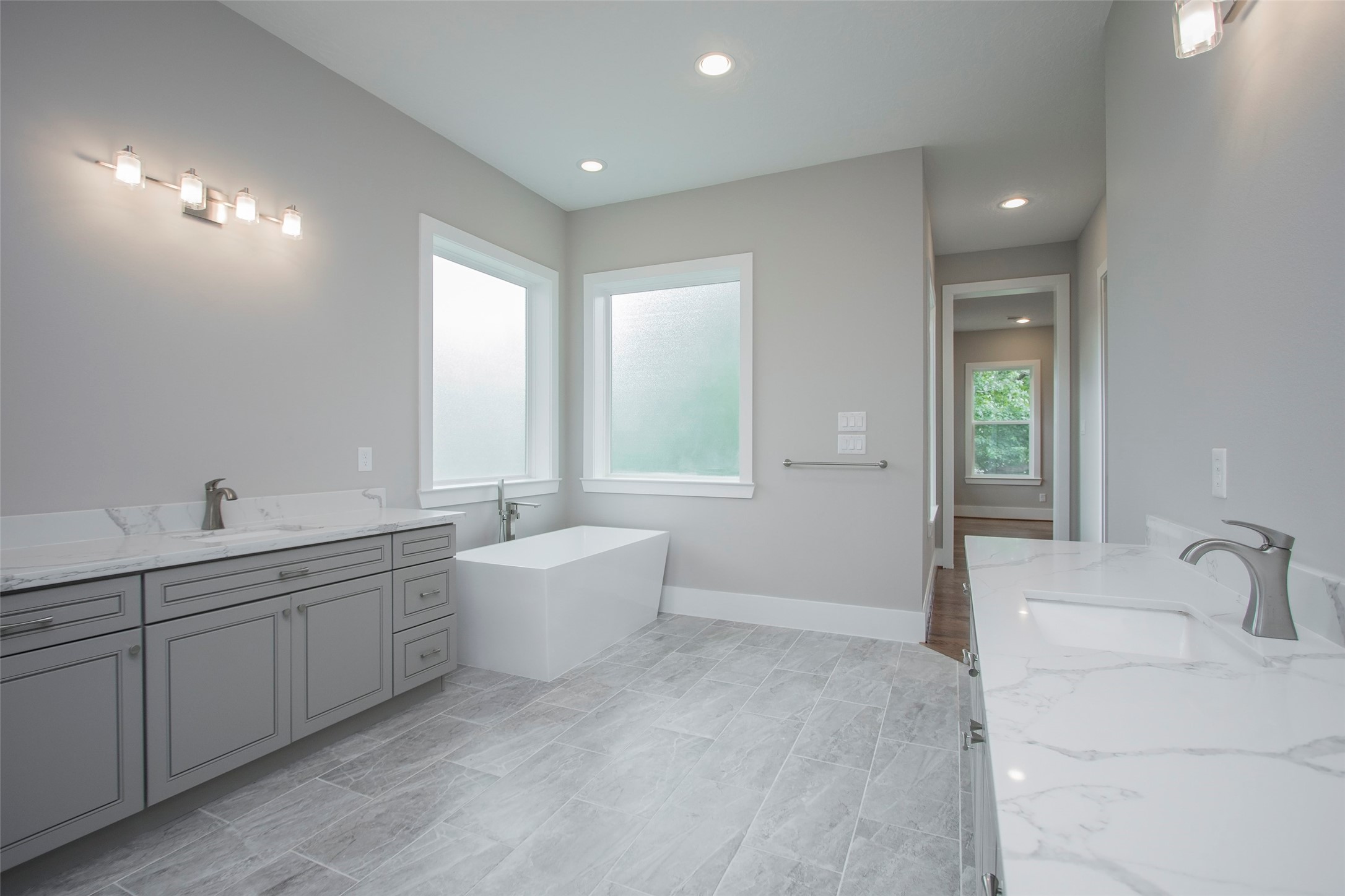 818 Fisher Street , Houston, TX, 77018 | 66760805 | Realty Texas LLC