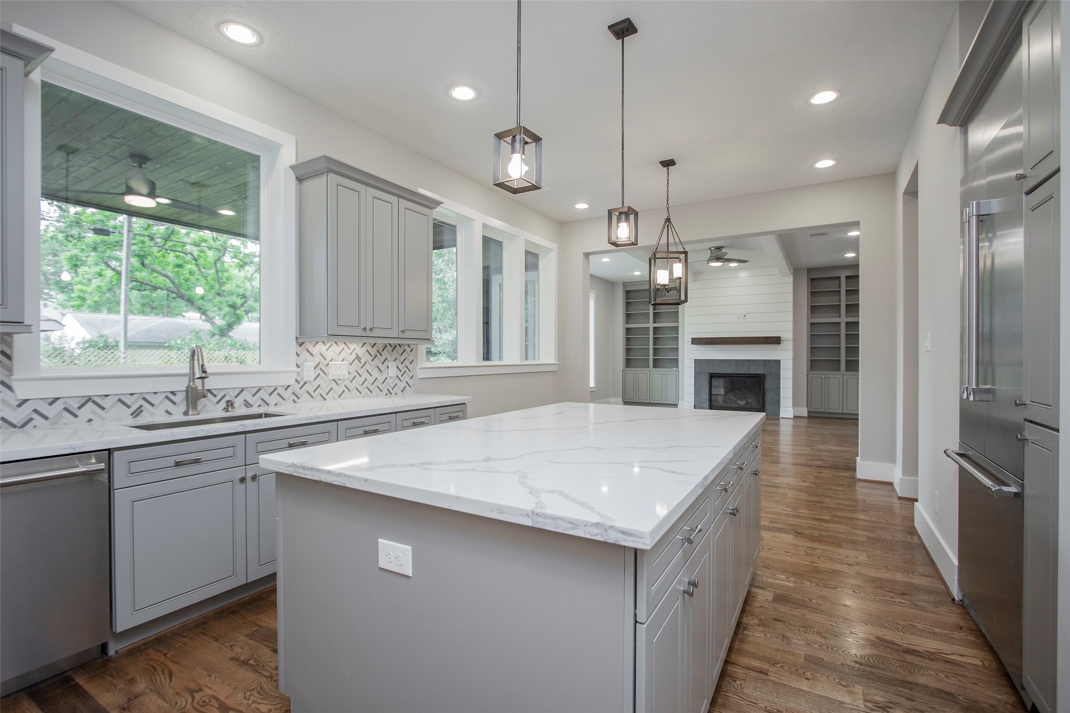 818 Fisher Street , Houston, TX, 77018 | 66760805 | Realty Texas LLC