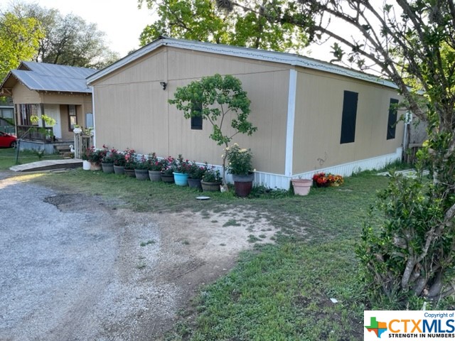 417 E. Zipp Road , New Braunfels, TX, 78130 | 470077 | Realty Texas LLC