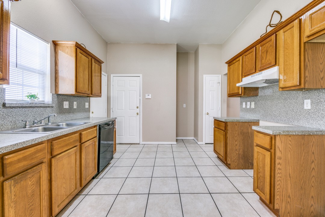 2933 Alta Mesa Drive , Dallas, TX, 75241 | 20046874 | Realty Texas LLC