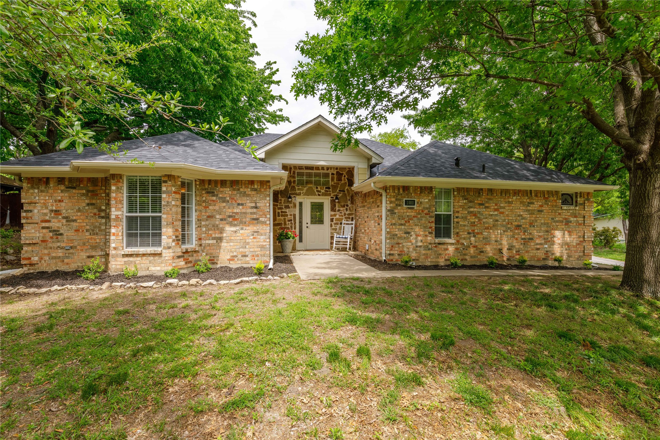1080 E Jefferson Street , Van Alstyne, TX, 75495 | 20044685 | Realty Texas LLC