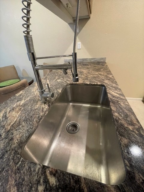 2121 El Paseo Street 1607 , Houston, TX, 77054 | 28221290 | Realty Texas LLC
