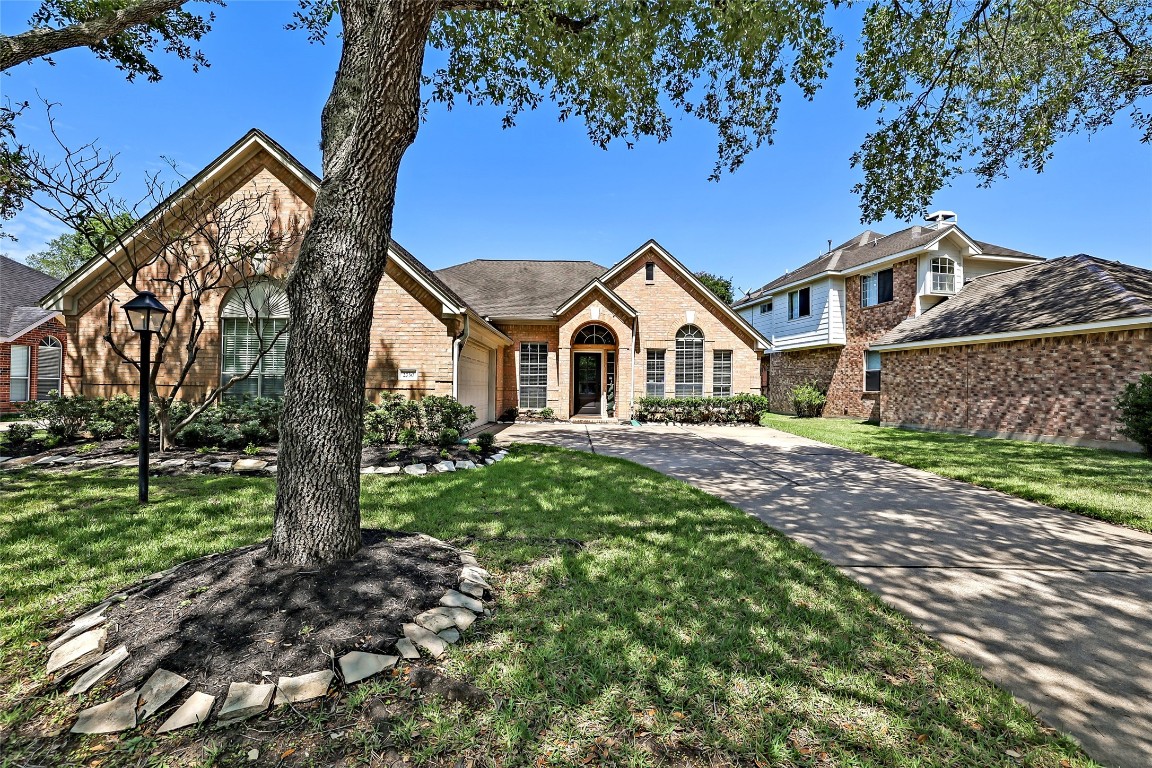 2730 Colonial Lakes Drive, Missouri City, TX, 77459 | 5107847 | Realty Texas LLC