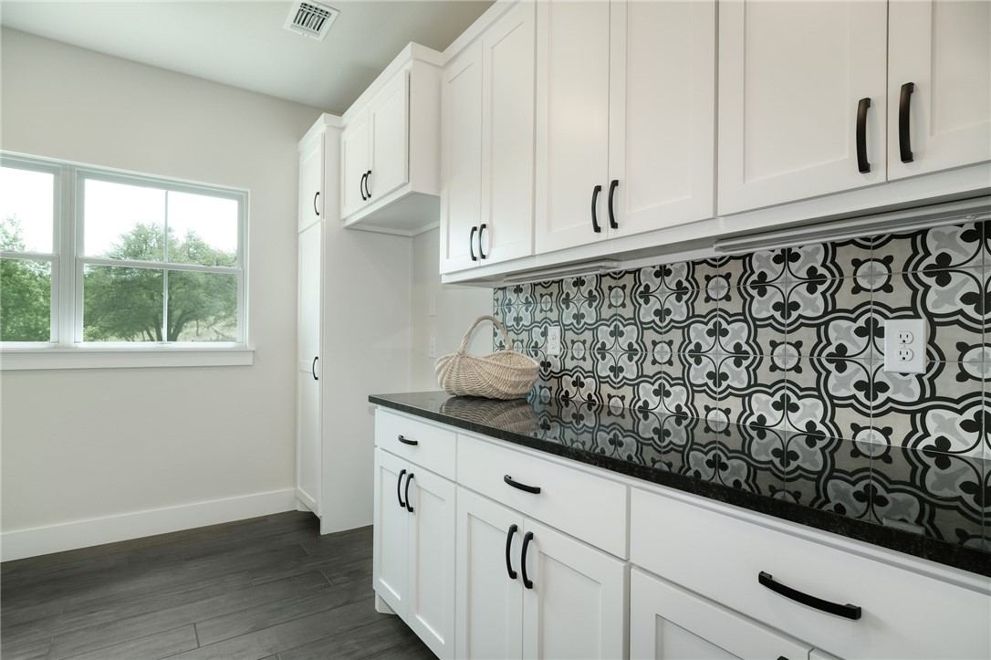125 Taylor Creek Way