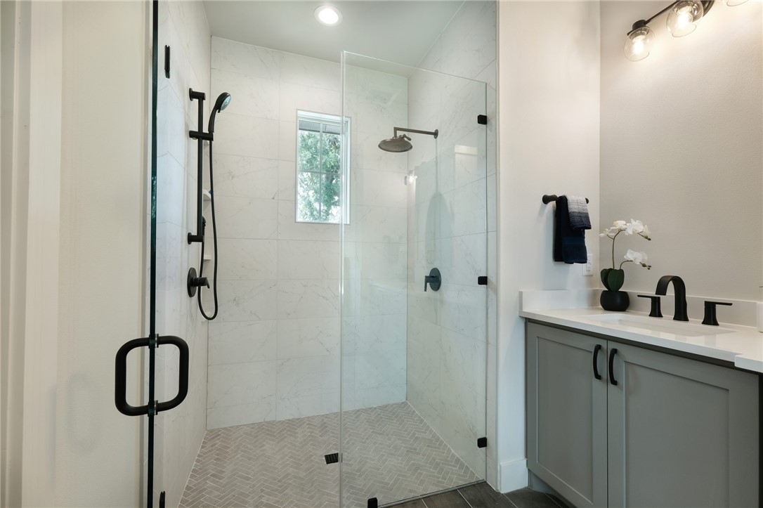 125 Taylor Creek Way