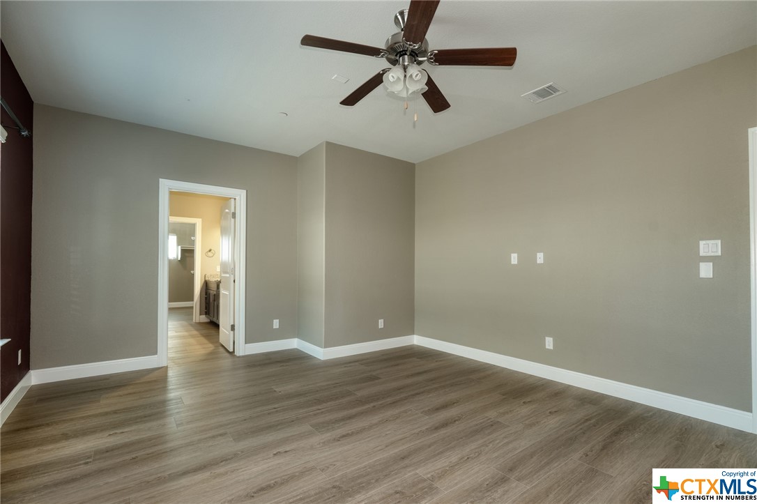 2304 S Lakeline Boulevard 401