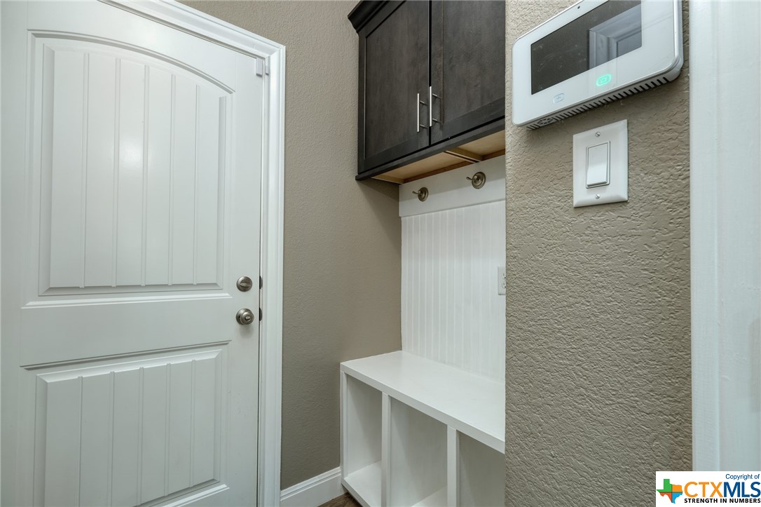 2304 S Lakeline Boulevard 401