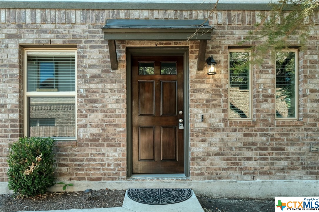 2304 S Lakeline Boulevard 401