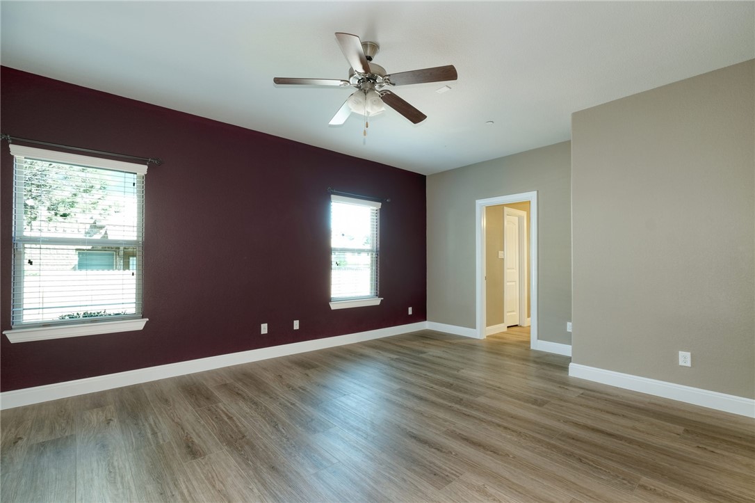 2304 S Lakeline Boulevard 401