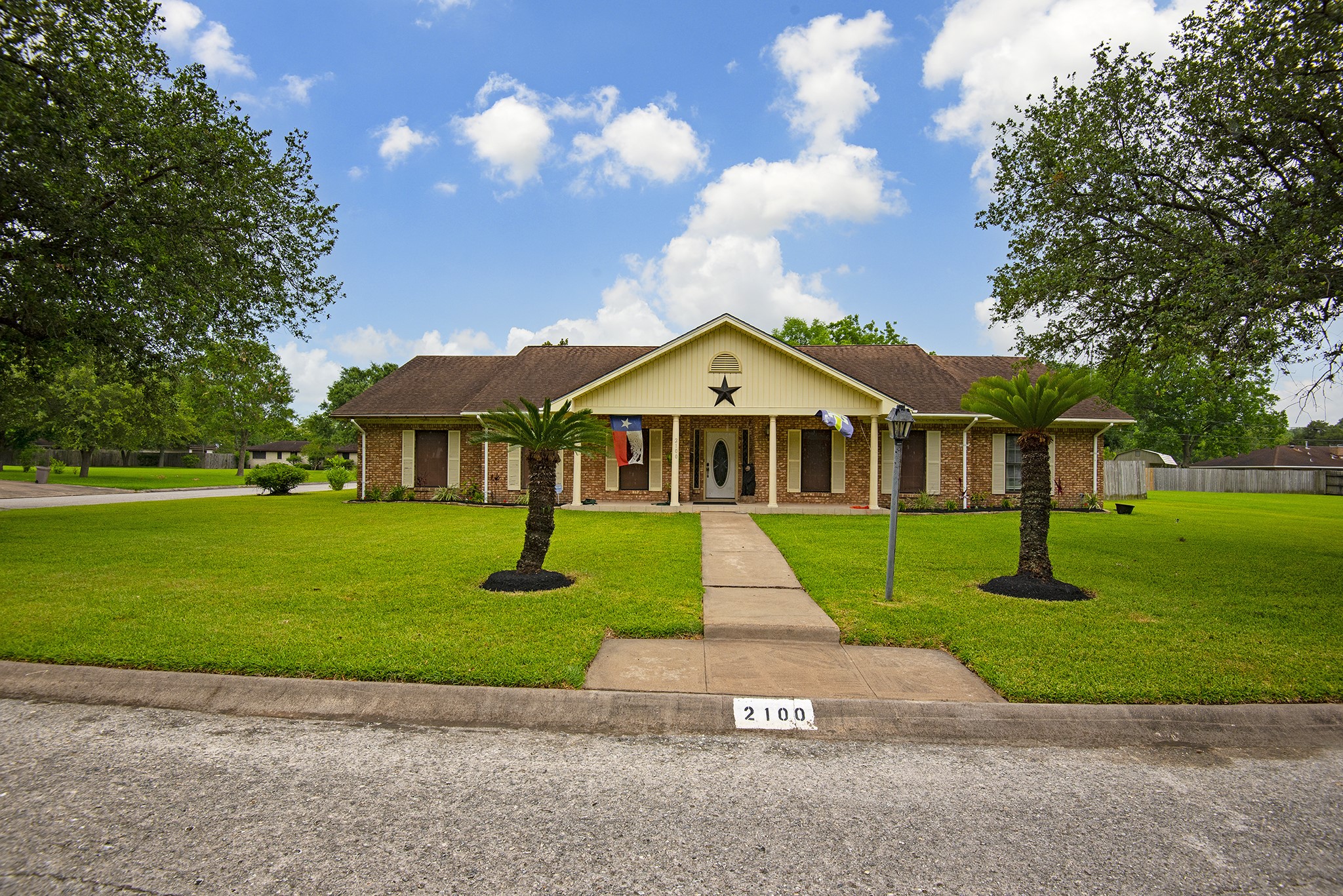 2100 Montana Street , Baytown, TX, 77520 | 65518057 | Realty Texas LLC