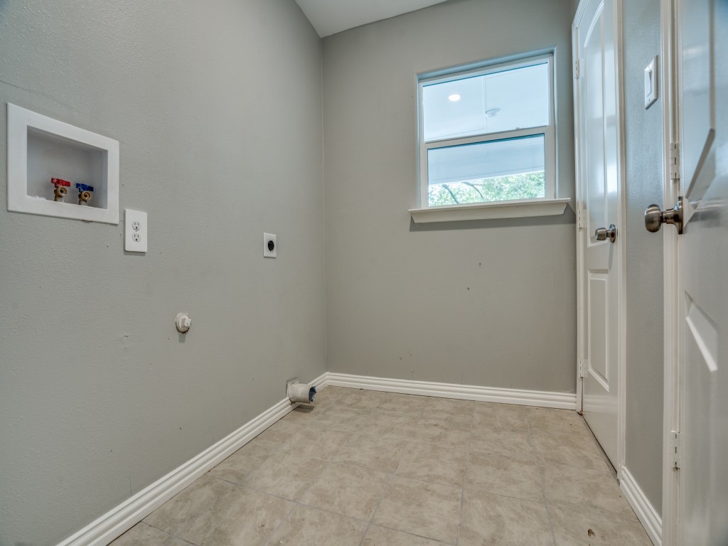 608 Edgefield Drive , Garland, TX, 75040 | 20079646 | Realty Texas LLC