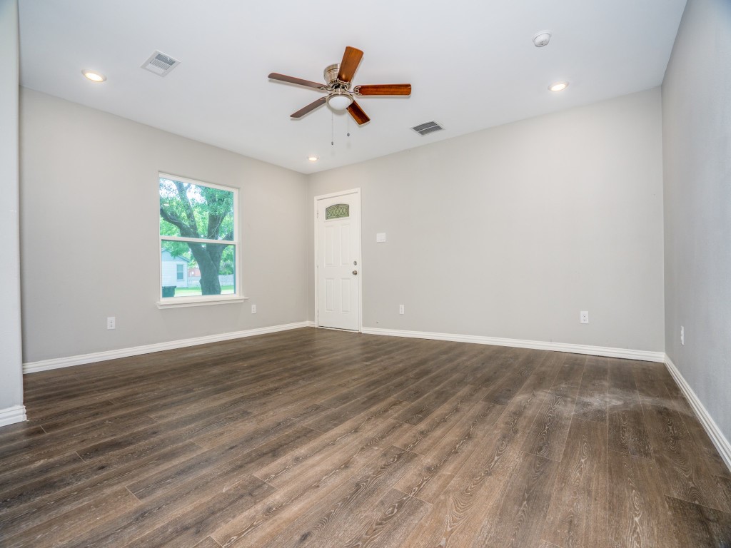 608 Edgefield Drive , Garland, TX, 75040 | 20079646 | Realty Texas LLC