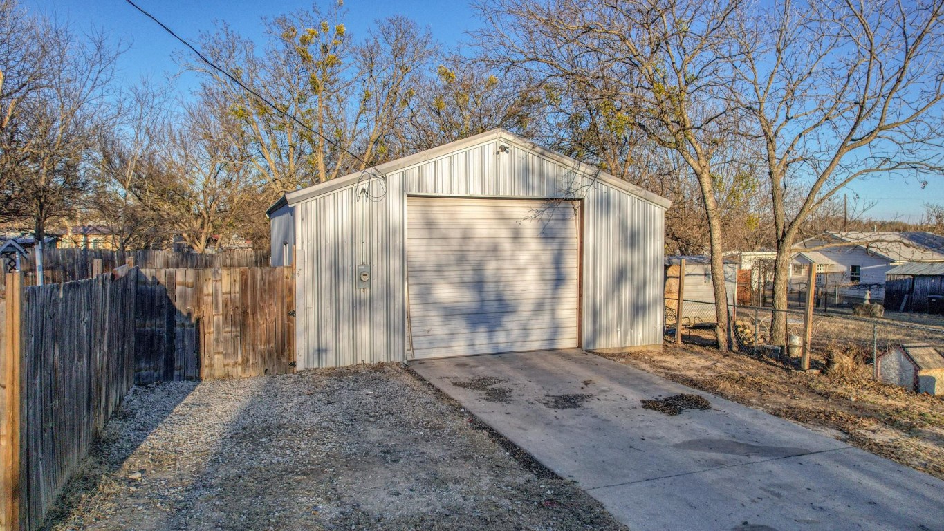 1006 E Dodge , Stephenville, TX, 76401 | 20084259 | Realty Texas LLC