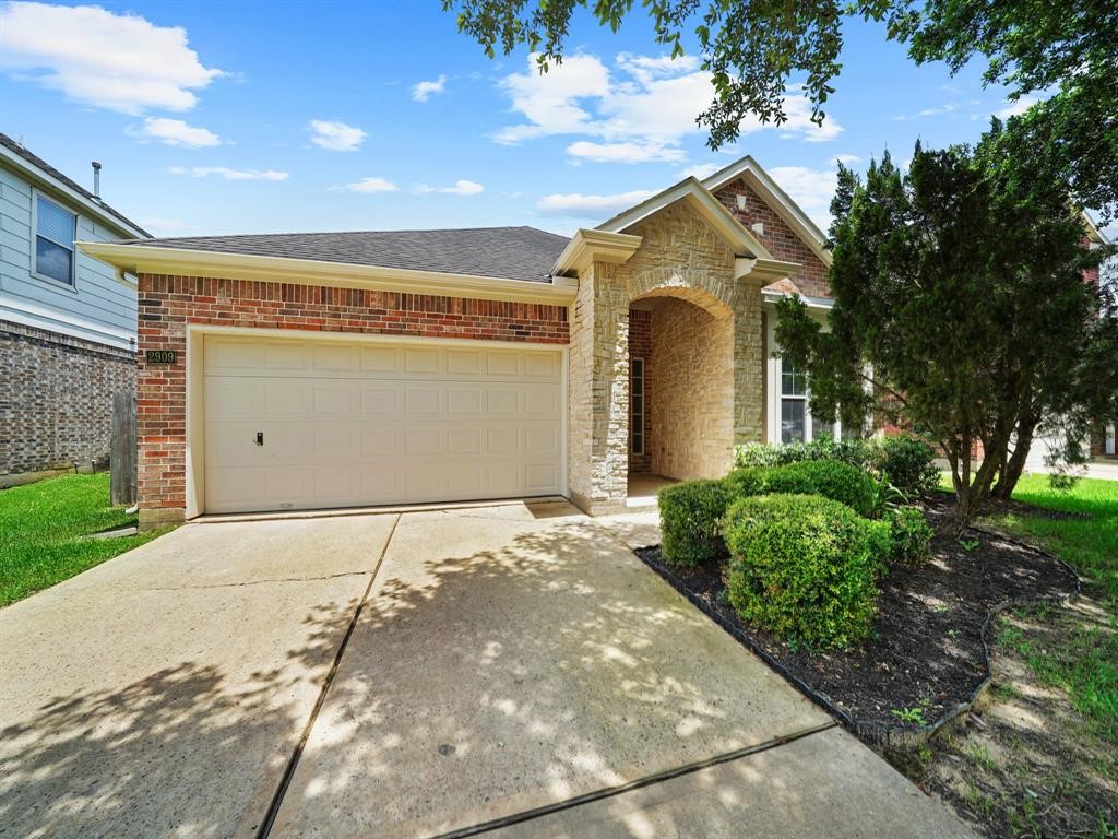 2909 Laurel Brook Lane , Pearland, TX, 77584 | 62463917 | Realty Texas LLC