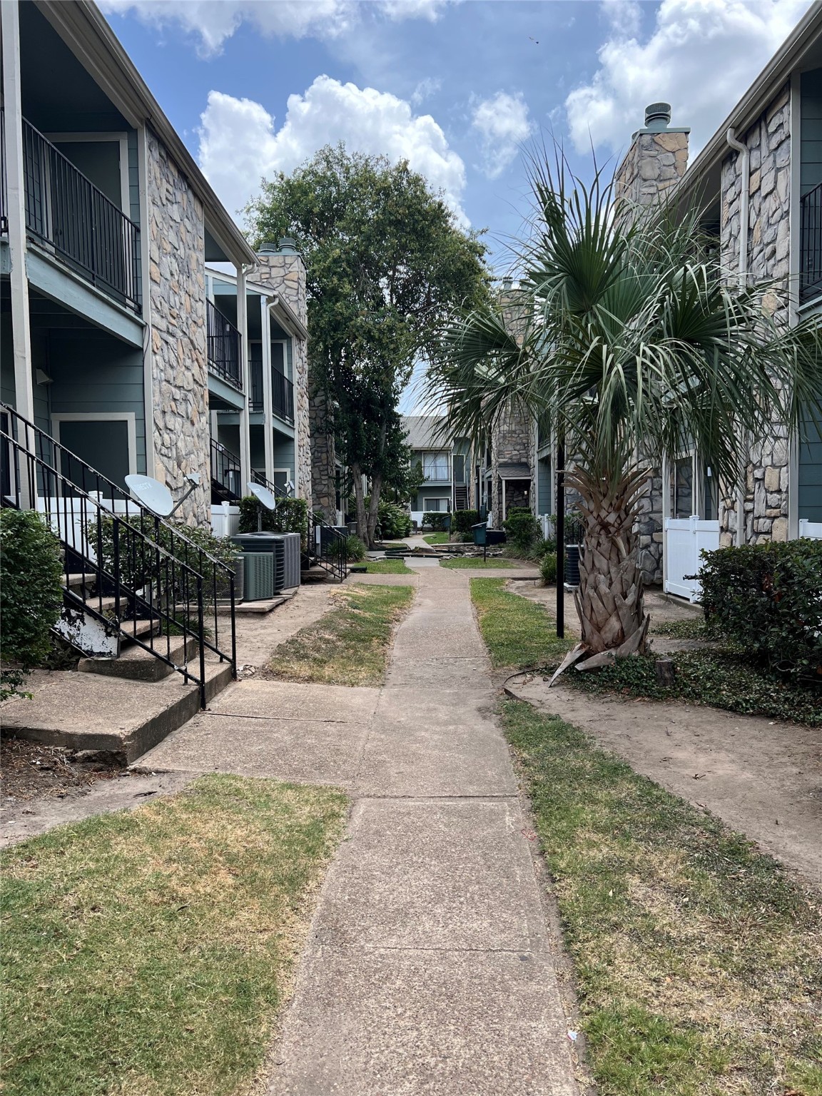 3760 Tanglewilde Street F2 , Houston, TX, 77063 | 85111164 | Realty Texas LLC