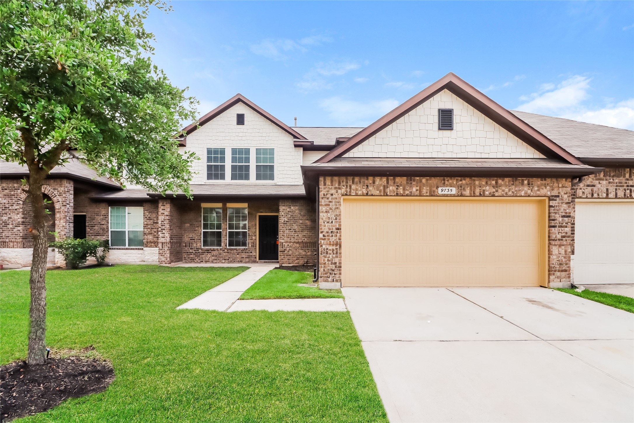 9735 Caprice Court , Houston, TX, 77044 | 40456997 | Realty Texas LLC