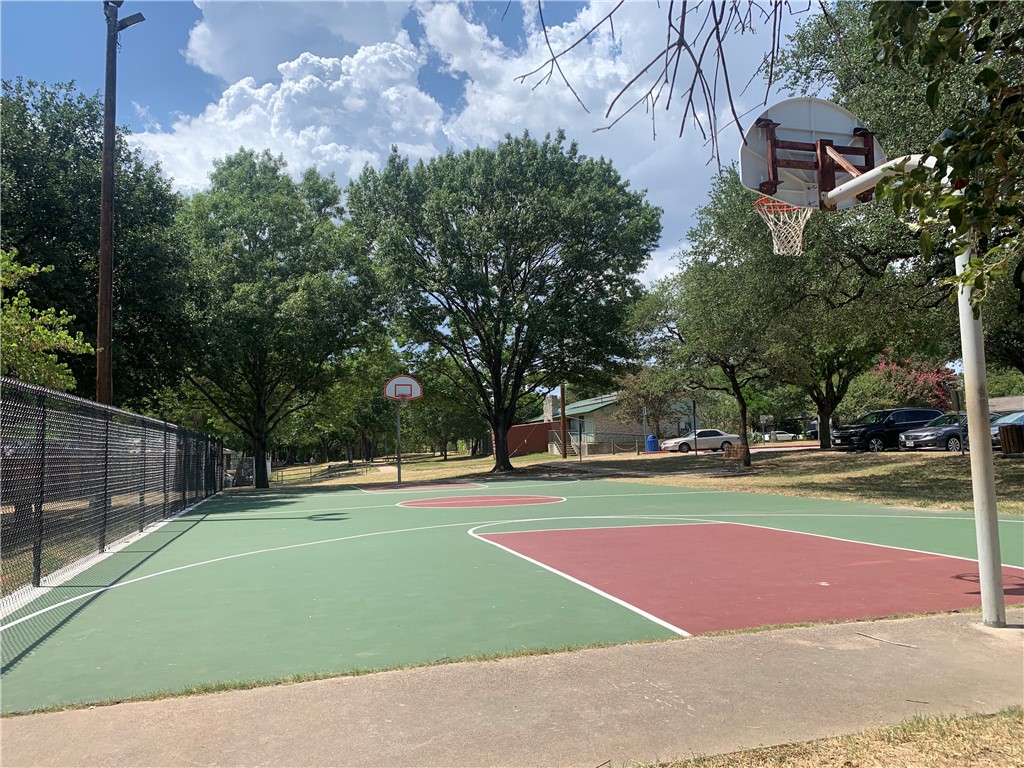 3301 Loyola Lane , Austin, TX, 78723 | 2314270 | Realty Texas LLC