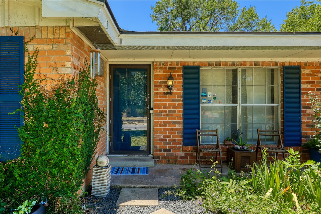 3301 Loyola Lane , Austin, TX, 78723 | 2314270 | Realty Texas LLC