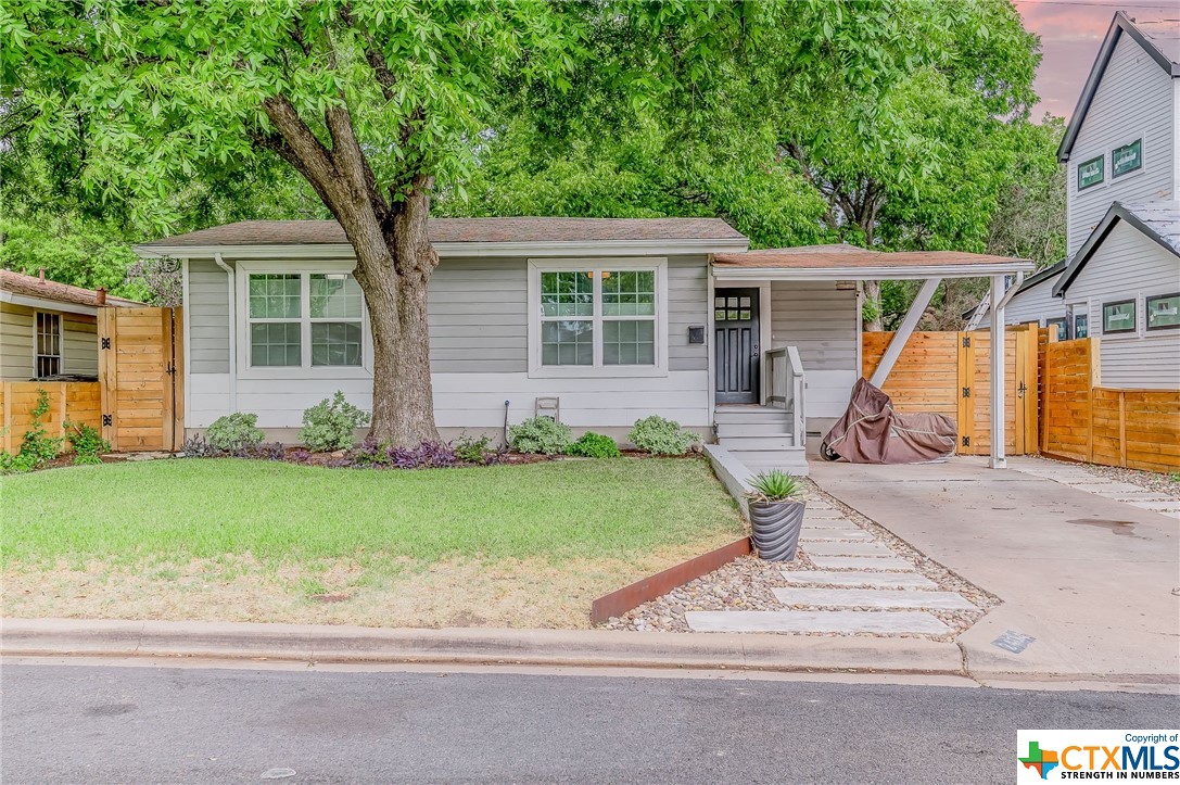 Sold: 2404 E Oak Crest Avenue Blog Image Banner
