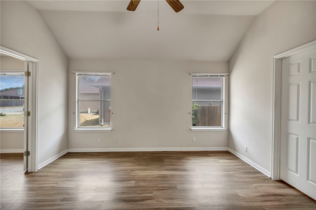 216 Meadowside Drive