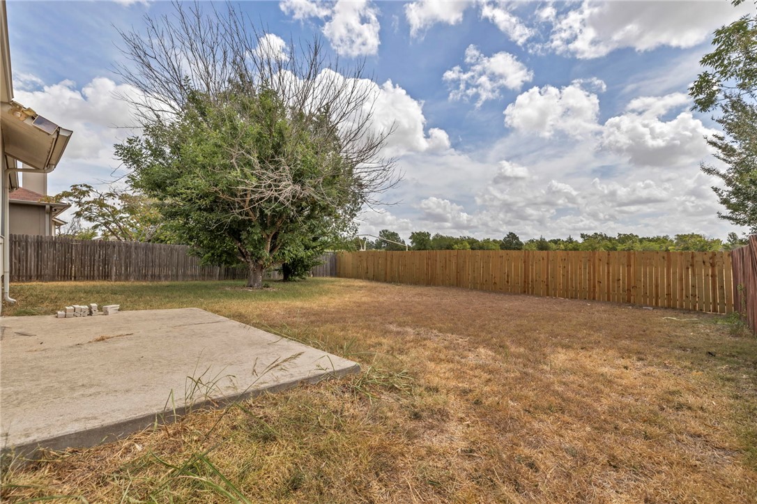 216 Meadowside Drive