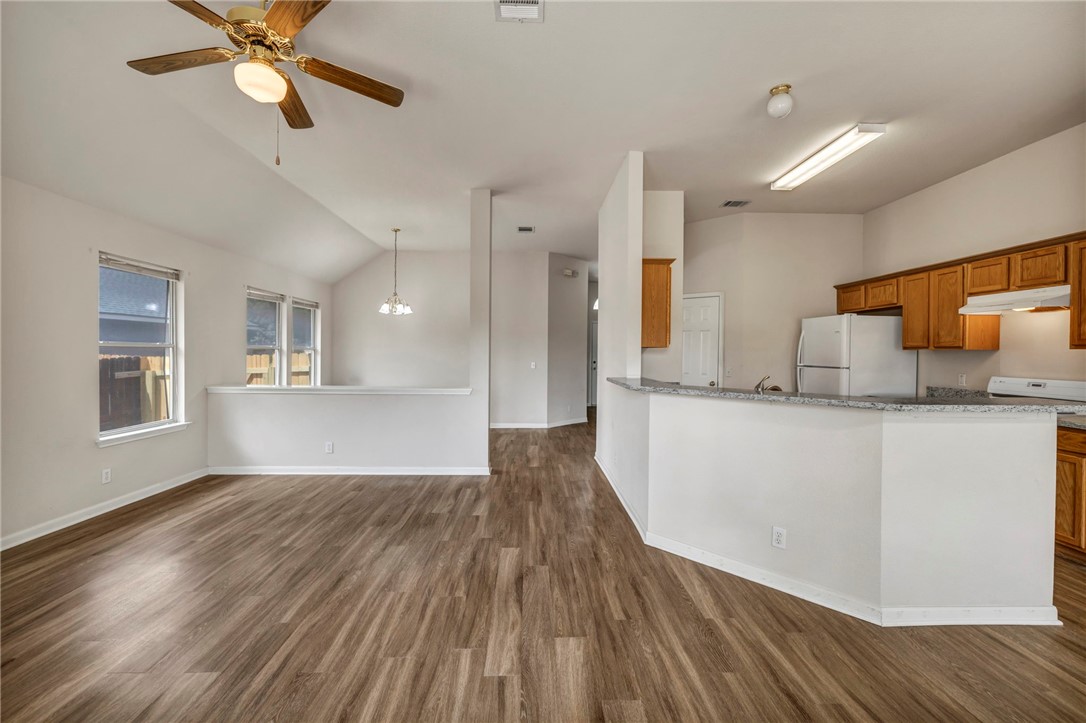 216 Meadowside Drive