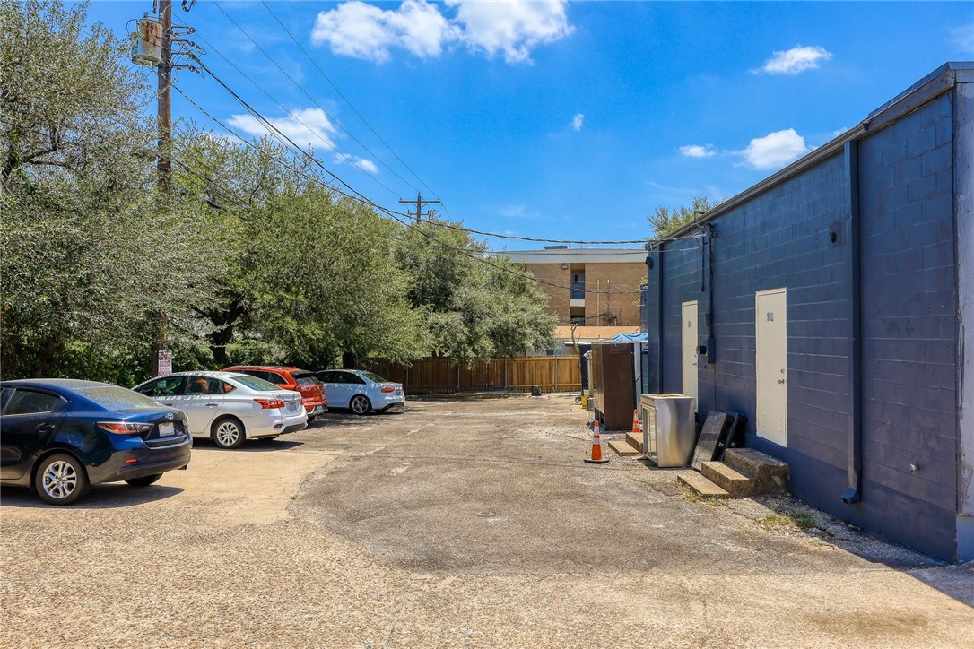 3424 Greystone Drive , Austin, TX, 78731 | 5602650 | Realty Texas LLC
