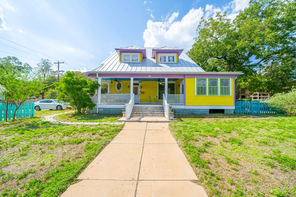 Sold: 704 W Hopkins Street Blog Image Banner