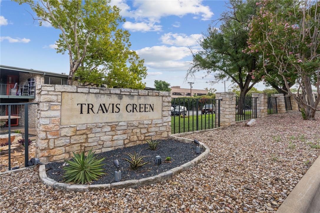 1304 Mariposa Drive 203 , Austin, TX, 78704 | 5698751 | Realty Texas LLC