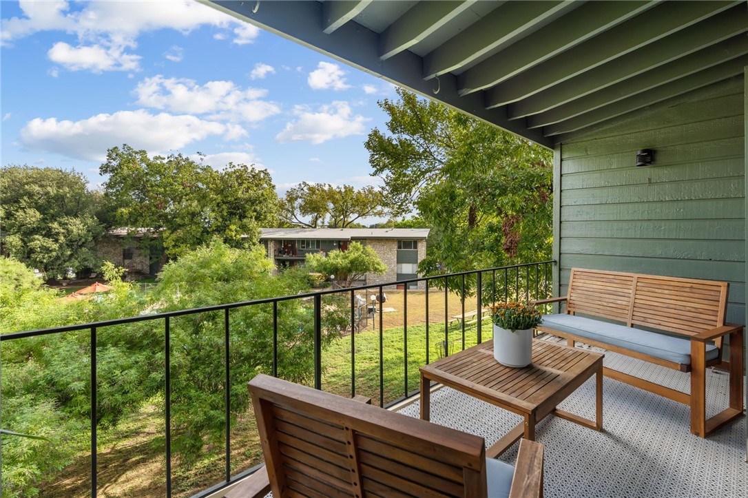 1304 Mariposa Drive 203 , Austin, TX, 78704 | 5698751 | Realty Texas LLC
