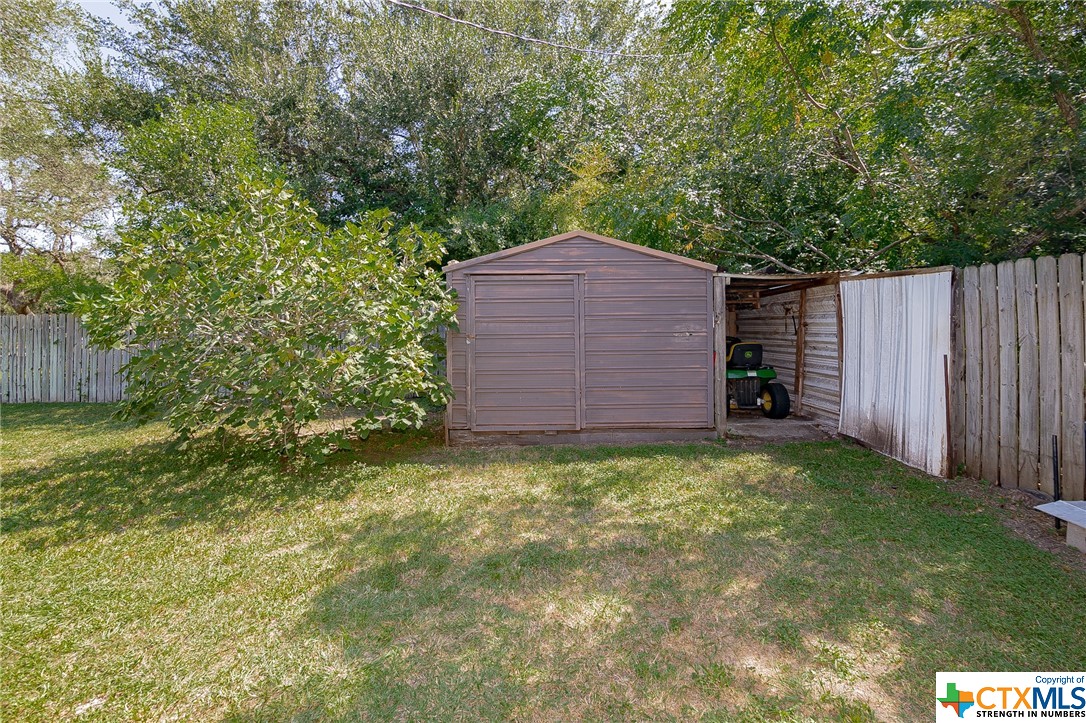 839 Westwood Drive , Goliad, TX, 77963 | 487723 | Realty Texas LLC